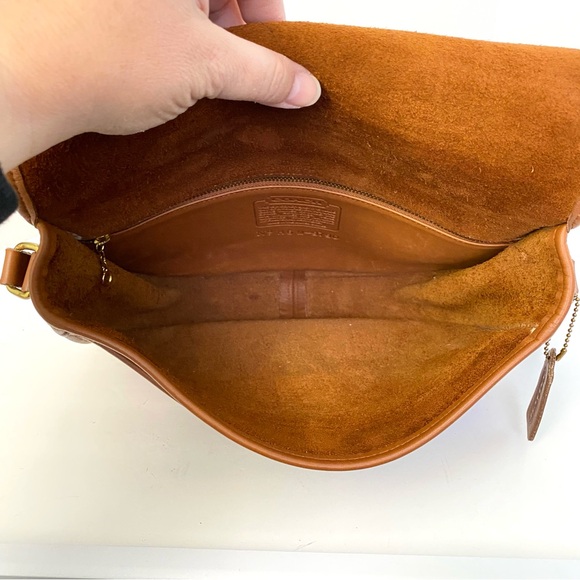 Vintage Coach City Bag British Tan Leather Shoulder Bag #9790 Made in USA 1996 - Picture 14 of 17